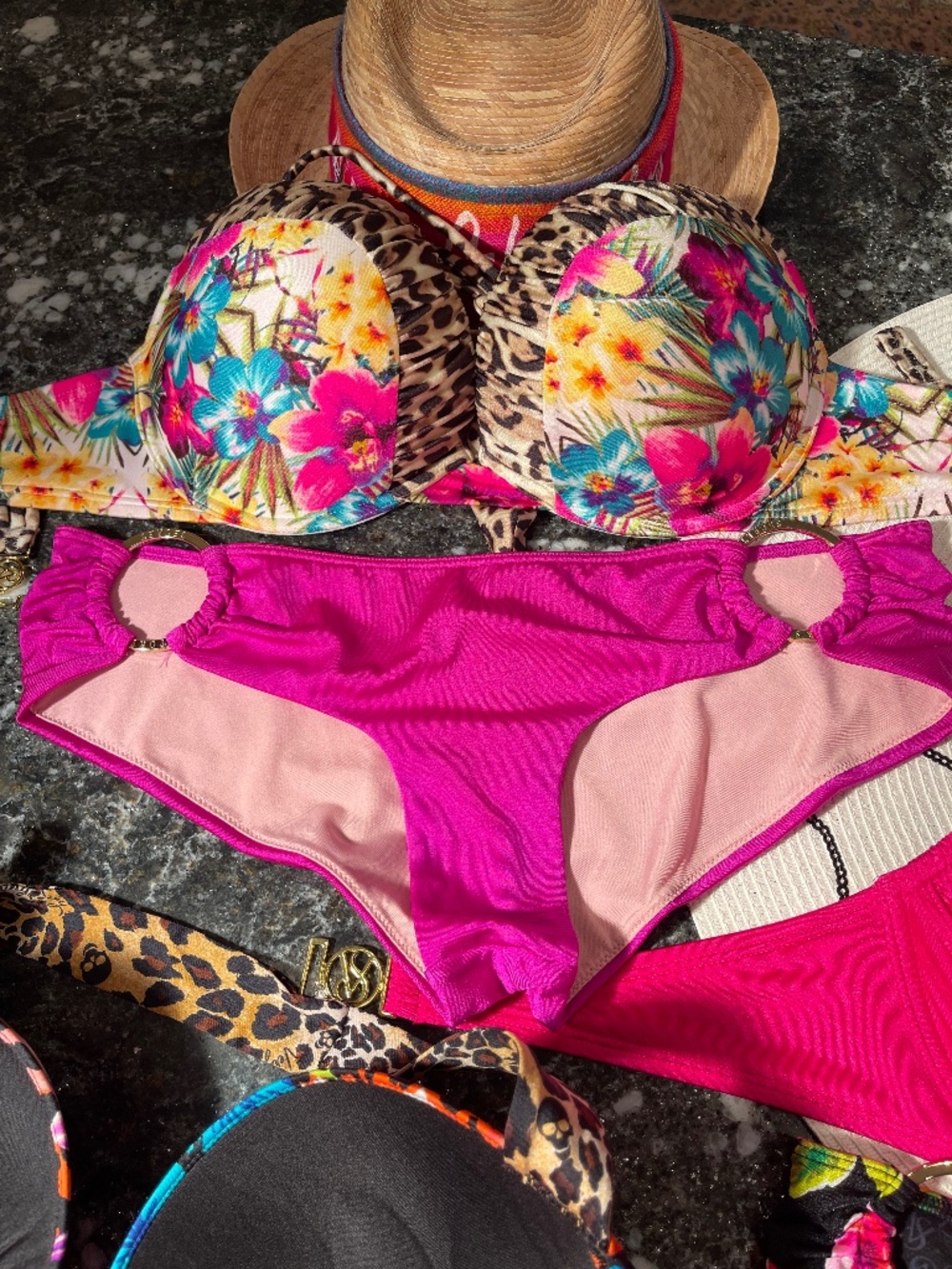 Like new Victoria Secret bikini bombshells vintage rare 36C/M set - Picture 1 of 2
